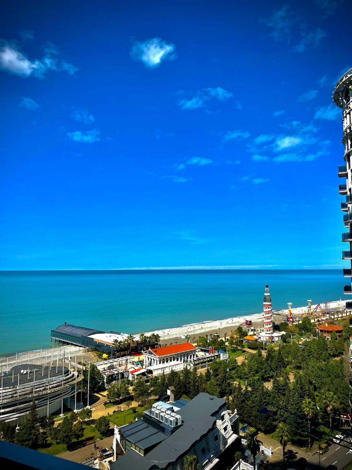 Holiday Premium Apartments Batumi Exterior photo