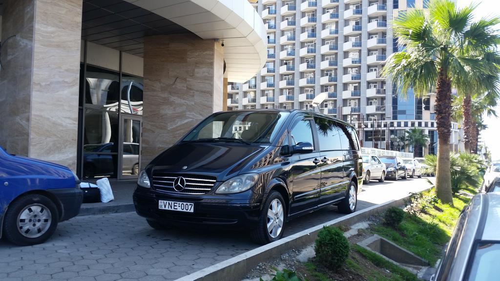 Holiday Premium Apartments Batumi Exterior photo