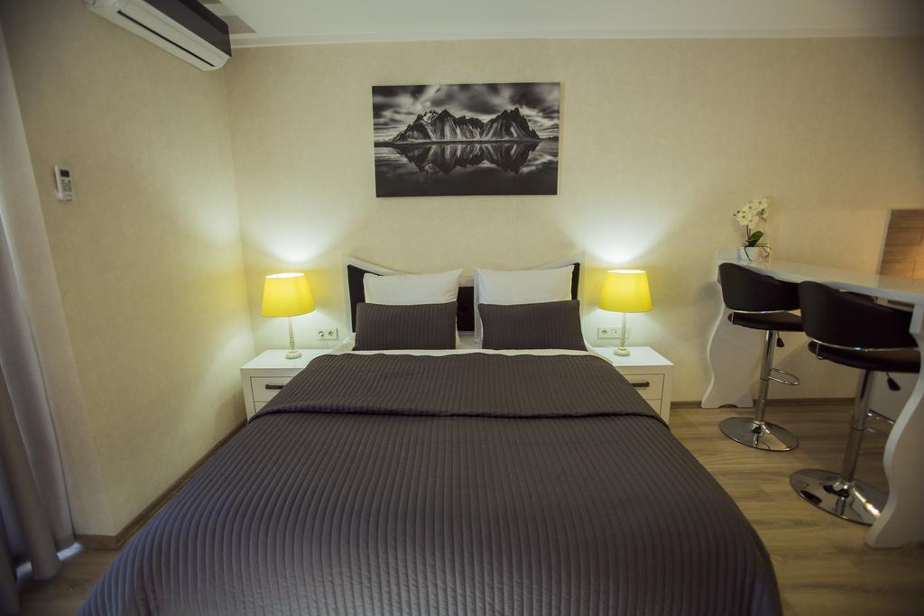 Holiday Premium Apartments Batumi Exterior photo